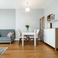 Neue Inneneinrichtung, die mit Bausparguthaben gekauft wurde