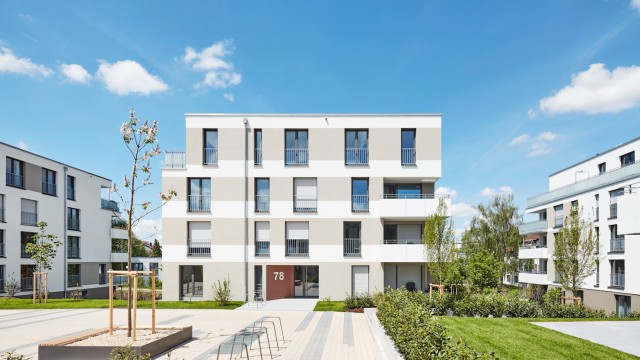 Ein Mehrfamilienhaus-Neubau